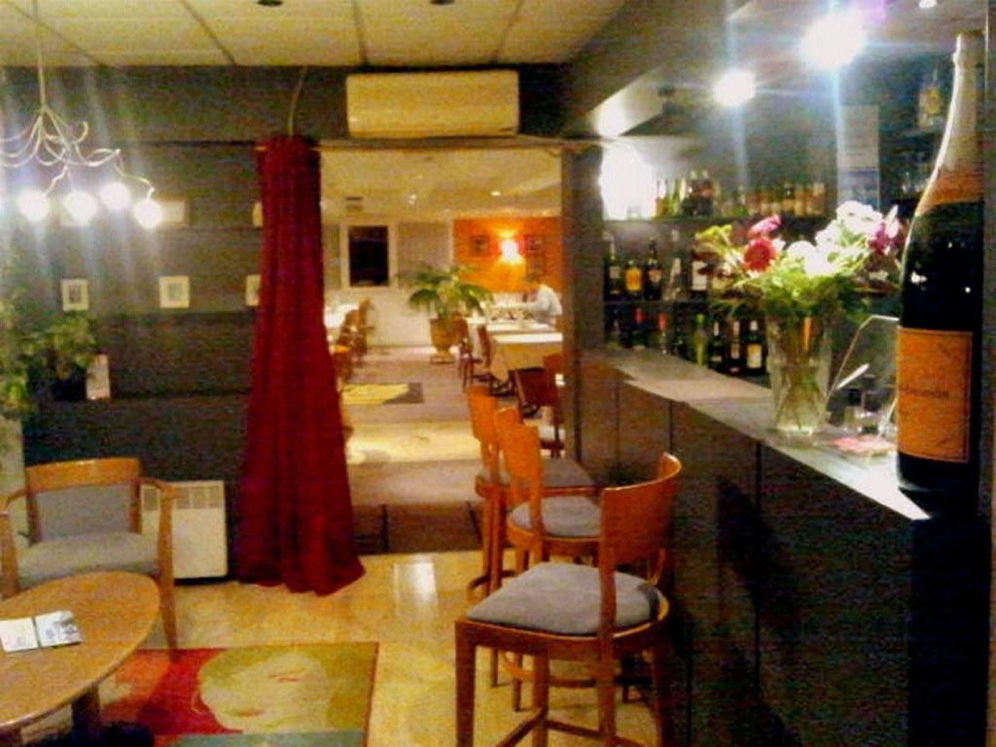 L'Escale D'Ales Hotel Luaran gambar